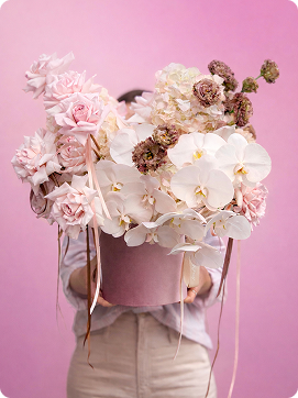 Luxury flower delivery in Brickell, Miami by Mamma Mia Flower Studio