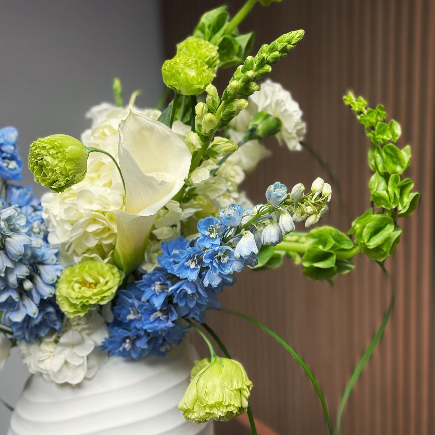 • Meryl •  flower arrangement in a vase