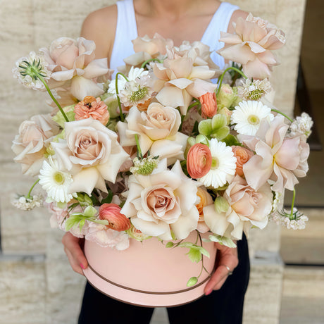 • Madonna • premium roses and ranunculus