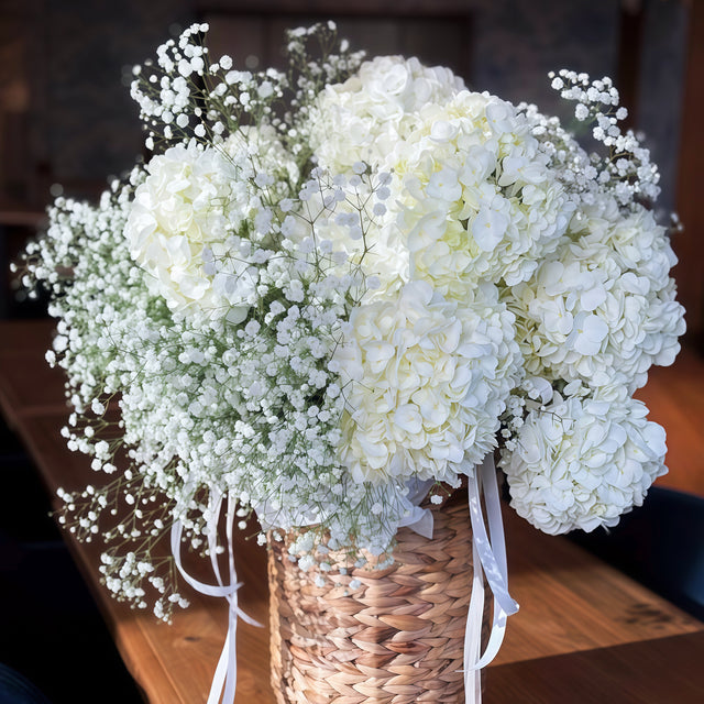 • Audrey • white hydrangeas basket