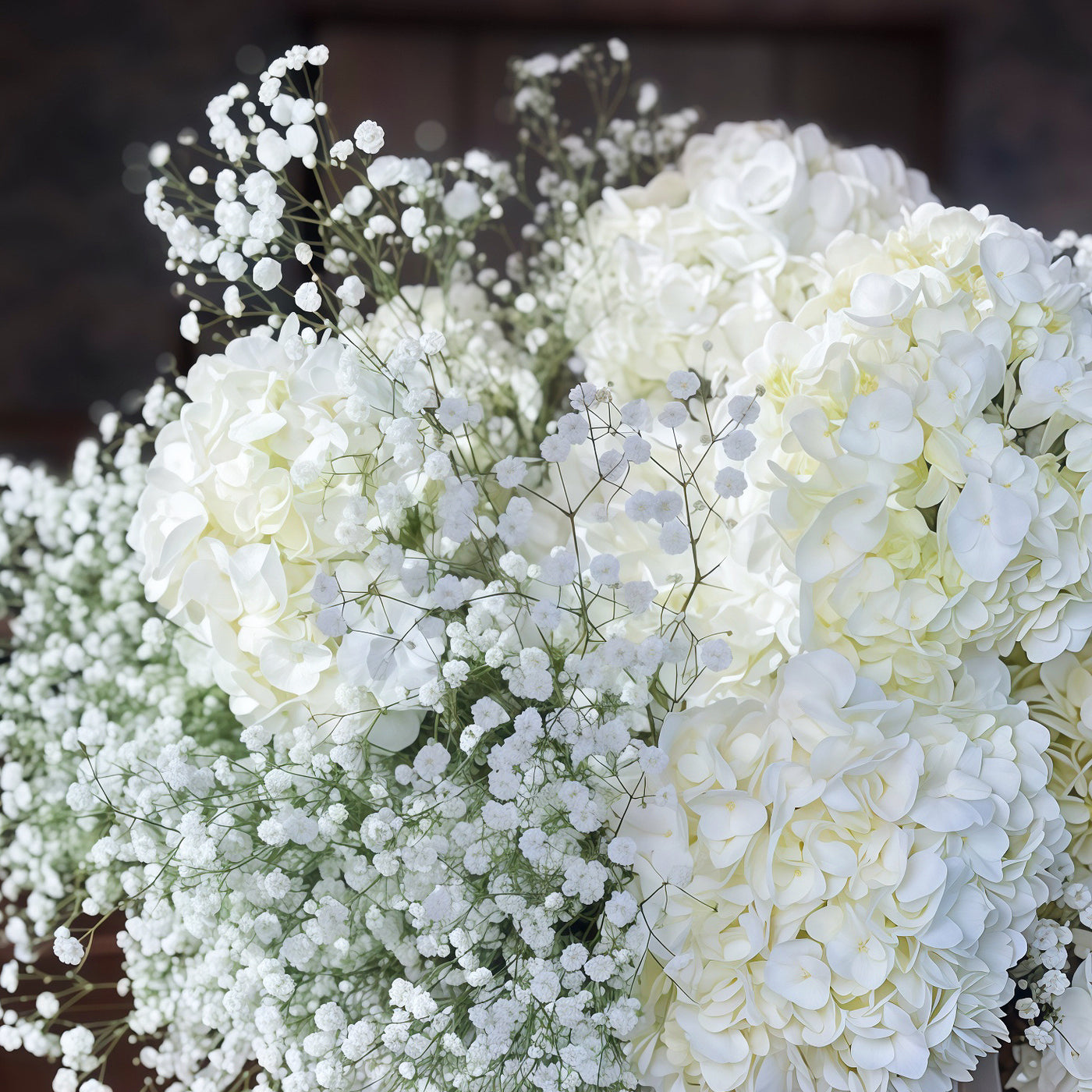 • Audrey • white hydrangeas basket