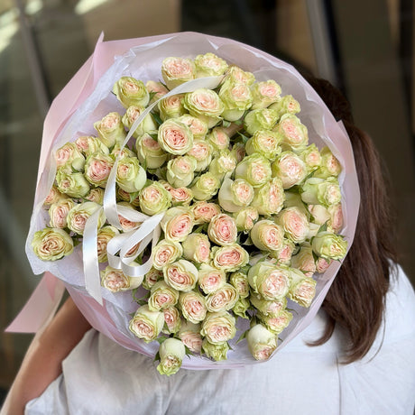 • Amélie • pink spray roses bouquet