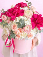 • Lana • hot pink roses flower box