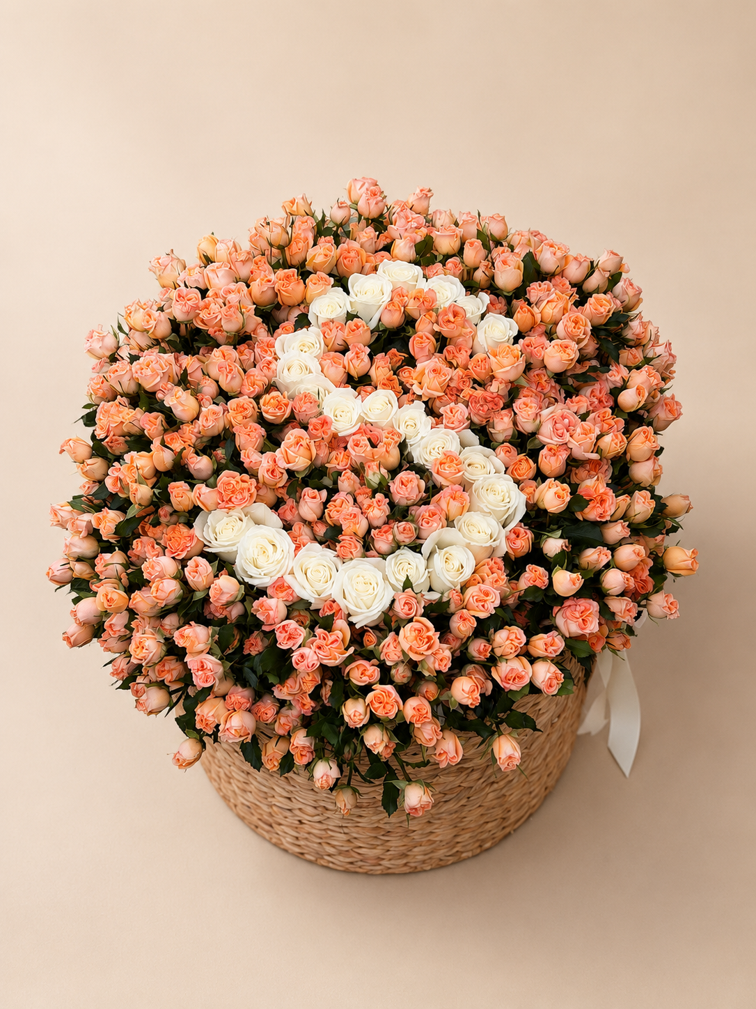 • Samira •  luxury flower arrangement