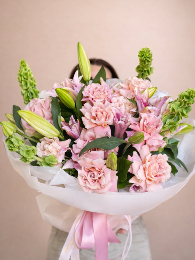luxury bouquet with lilies and roses  – Miami flower delivery
