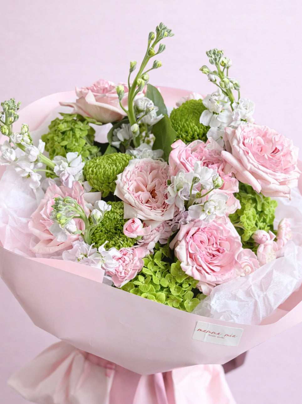 bouquet with roses – Miami flower delivery