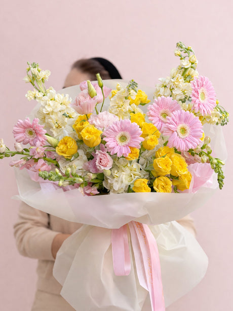 Bouquet with roses and gerberas available for same-day flower delivery in Miami. Designed by Mamma Mia Flower Studio using fresh premium flowers.