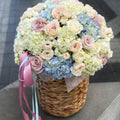 Hydrangea and garden roses flower basket for delivery in Miami