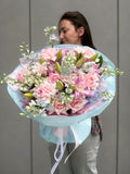 bouquet with lilies and pink roses