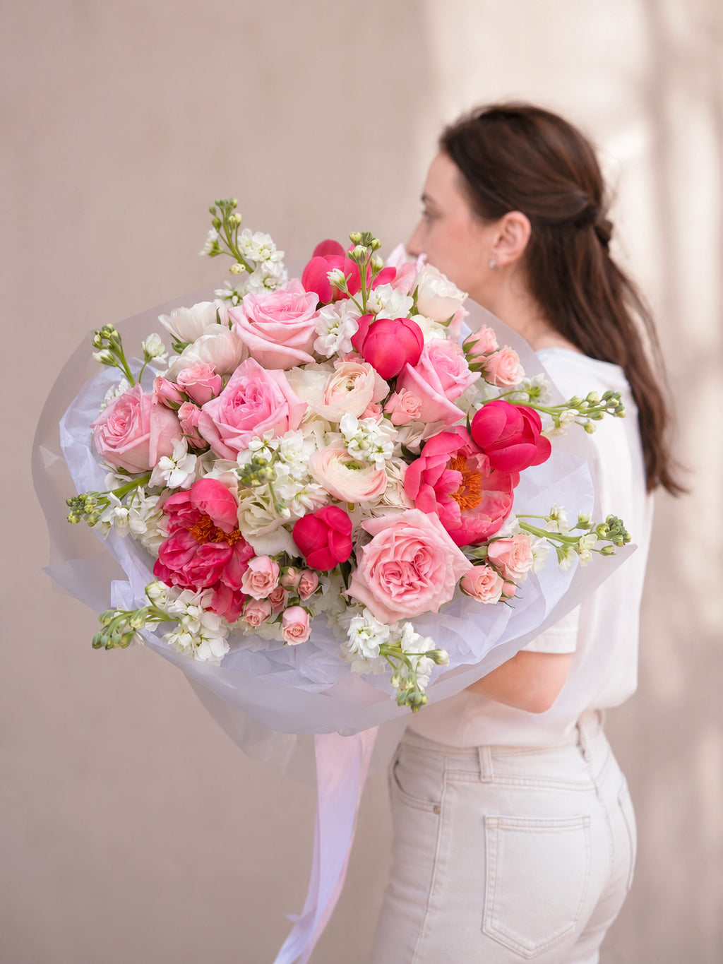 Luxury peonies and roses bouquet for same-day delivery in Miami