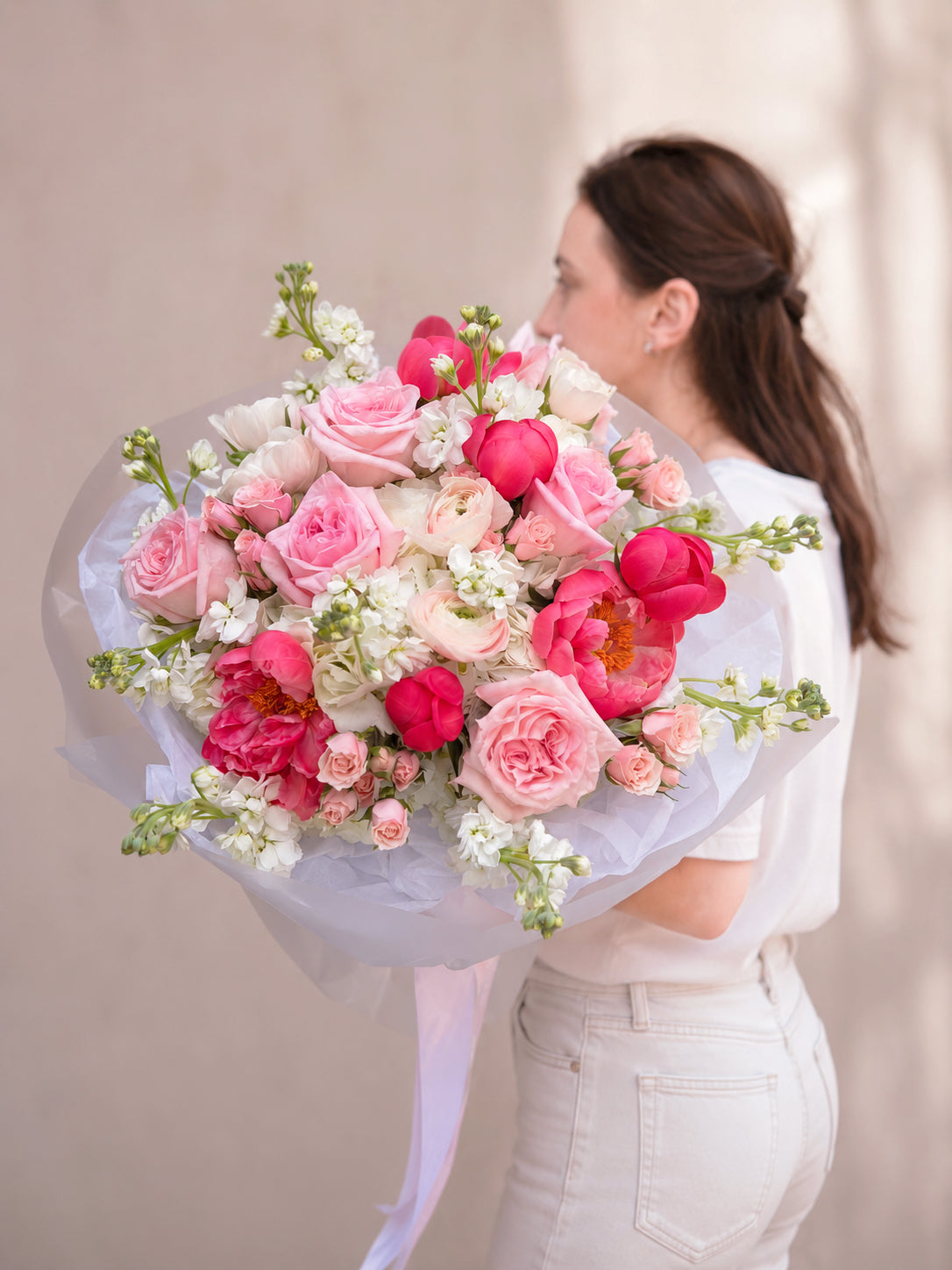 Luxury peonies and roses bouquet for same-day delivery in Miami