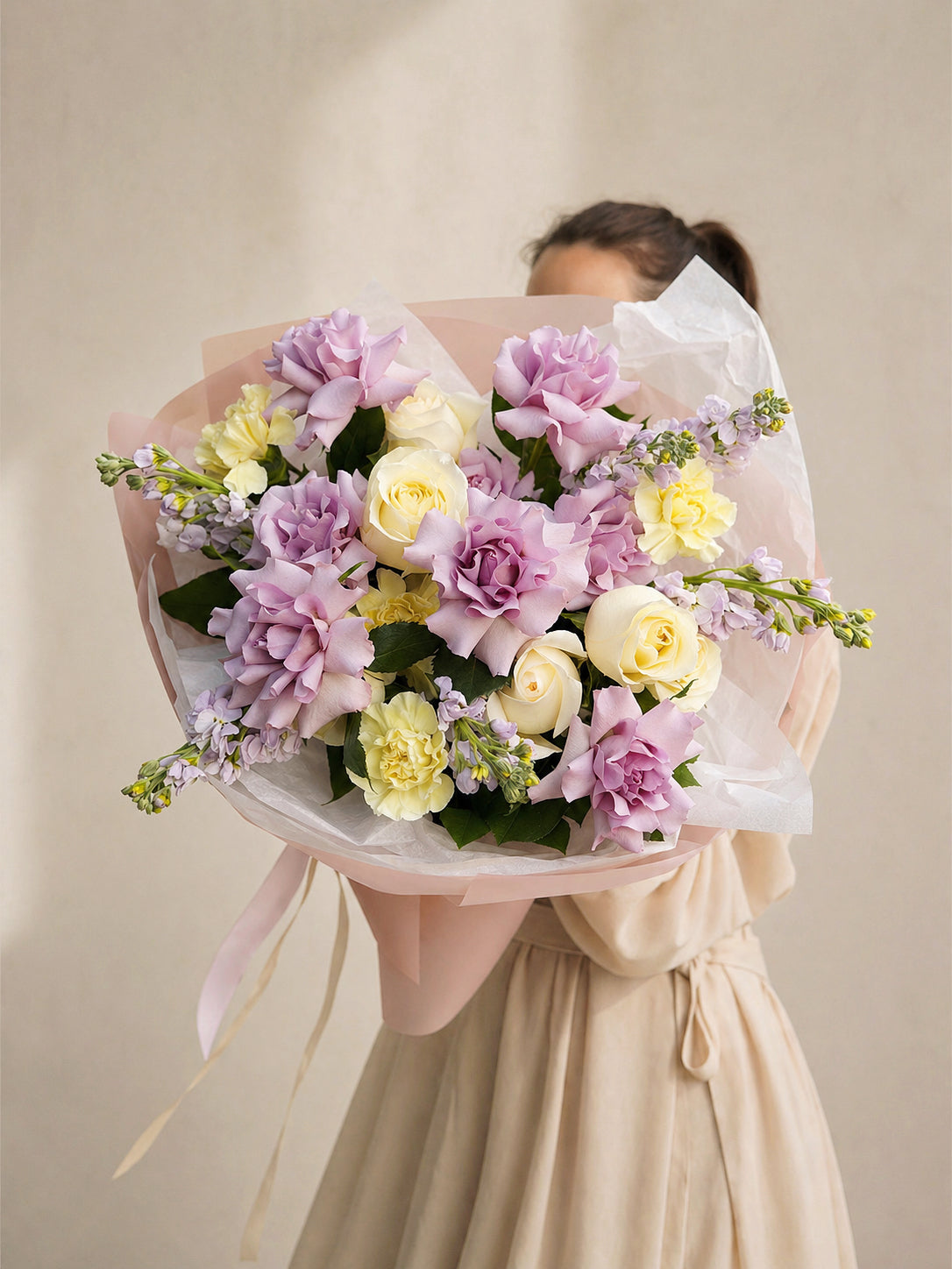 Purple roses bouquet by Mamma Mia Flower Studio