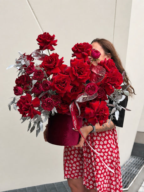 Luxury red French roses flower box for delivery in Miami