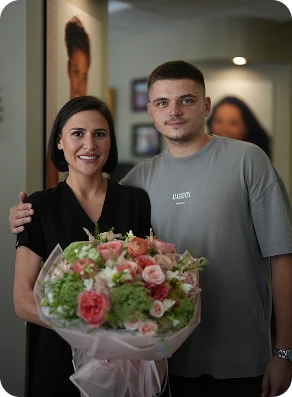 Same-day flower delivery in Miami. Local Florist. Premium Roses. Luxury floral arrangements