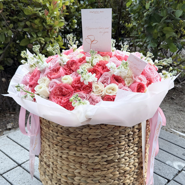 luxury flower box with premium pink roses with miami same day flower delivery